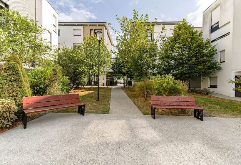 All Suites Pau – Zenith