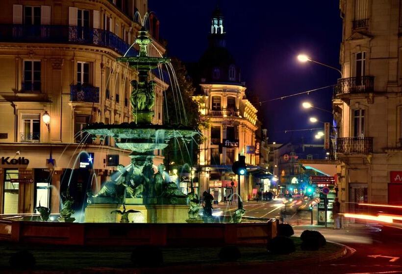 ホテル L Hôtel Du Marais Romilly Centre