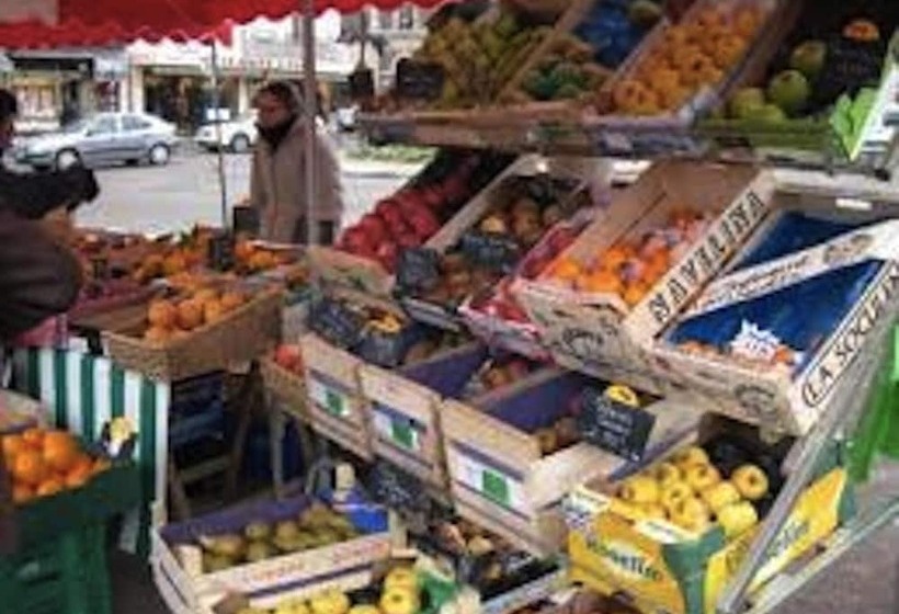 ホテル L Hôtel Du Marais Romilly Centre