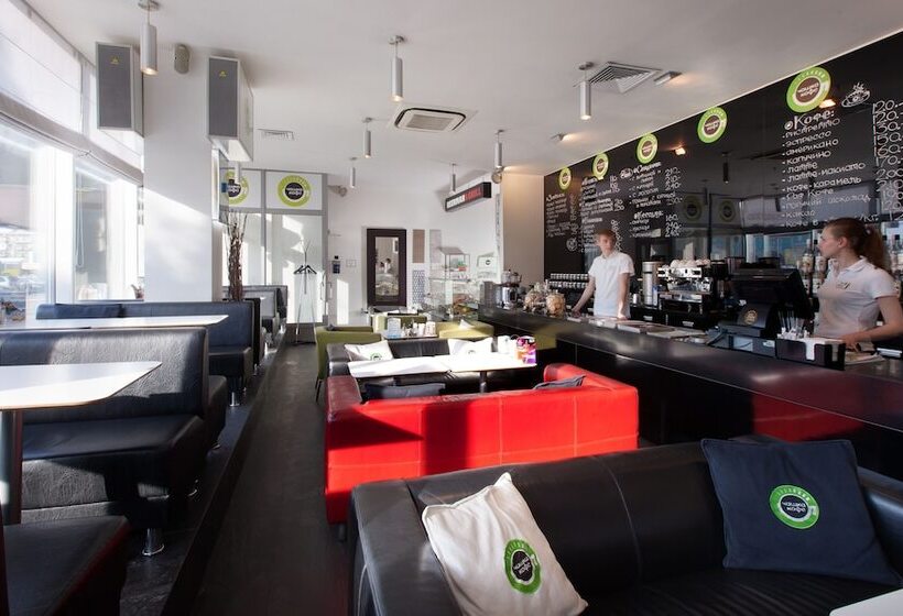 בית מלון כפרי Marins Park Novosibirsk