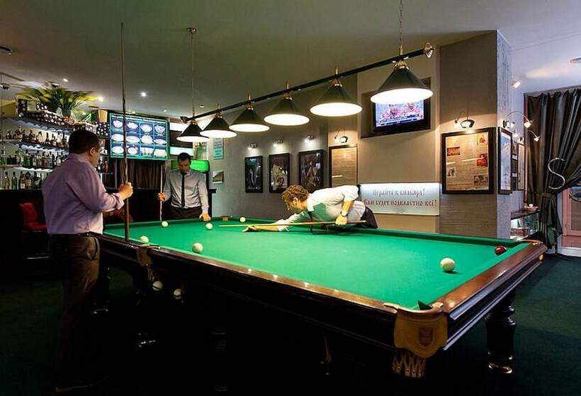 בית מלון כפרי Marins Park Novosibirsk