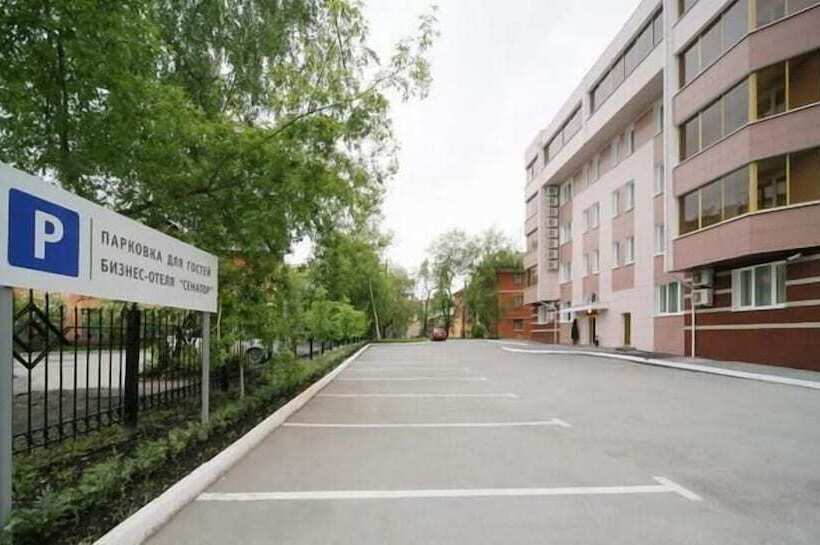 Business Hotel Senator