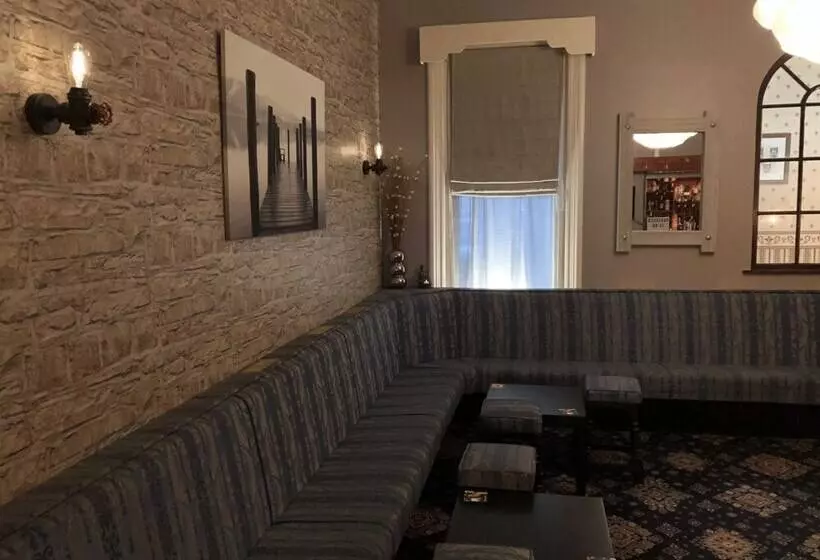 هتل West Vale Villa