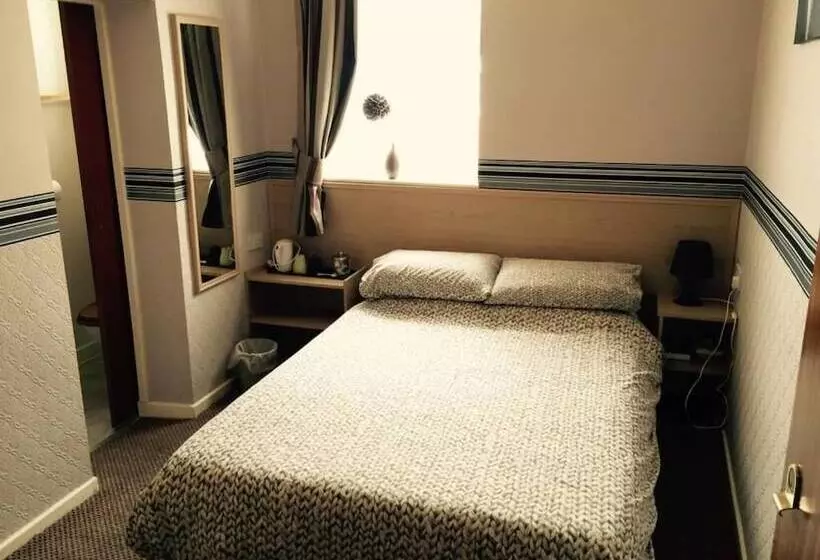 هتل West Vale Villa