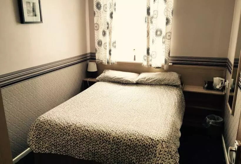 هتل West Vale Villa