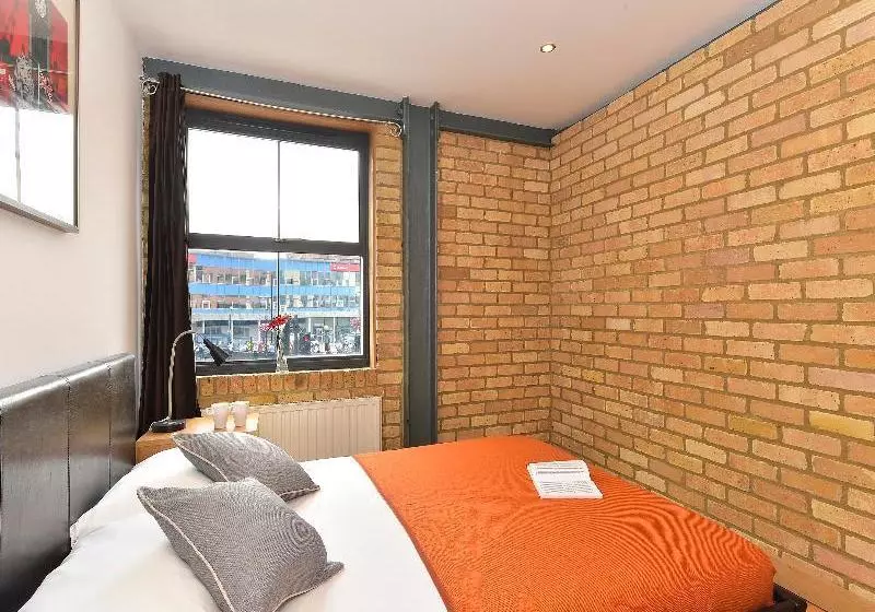 London Bridge Apartments