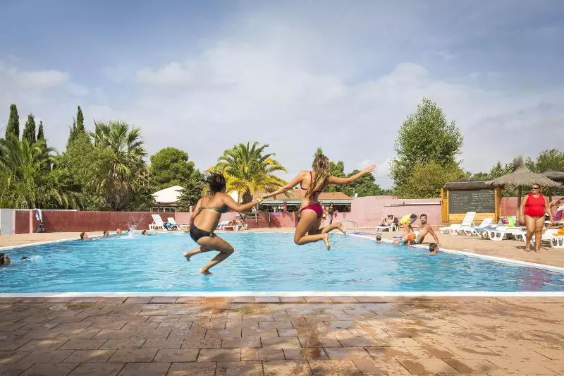 Village Vacances Les Abricotiers By Popinns