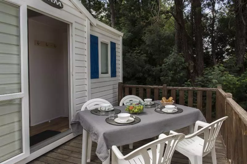 Village Vacances Les Abricotiers By Popinns