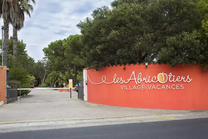 Village Vacances Les Abricotiers By Popinns