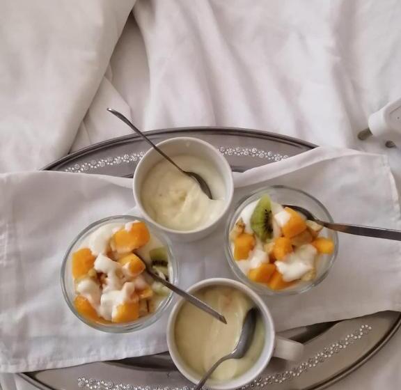 مبيت وإفطار Reemaros Guest House