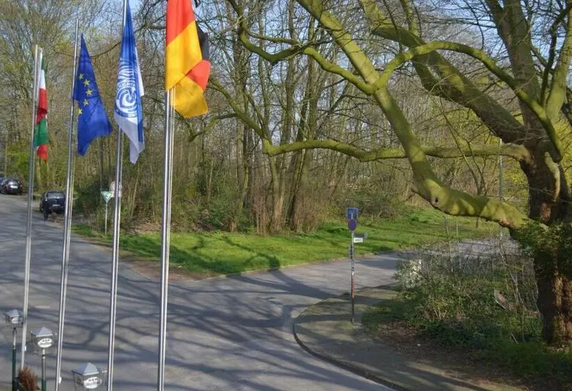 Hotelli Altes Fährhaus Duisburg