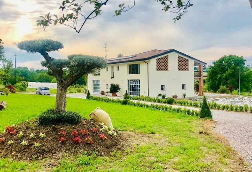 هتل Incanto Del Garda