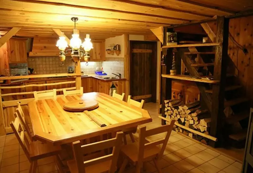 Majatalo Au Petit Gîte Les Paccots