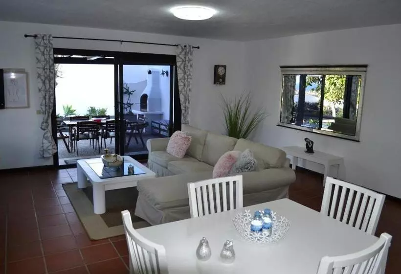 ペンション Habitaciones Doña Cris
