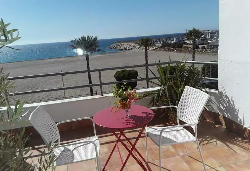 ペンション Habitaciones Hernández