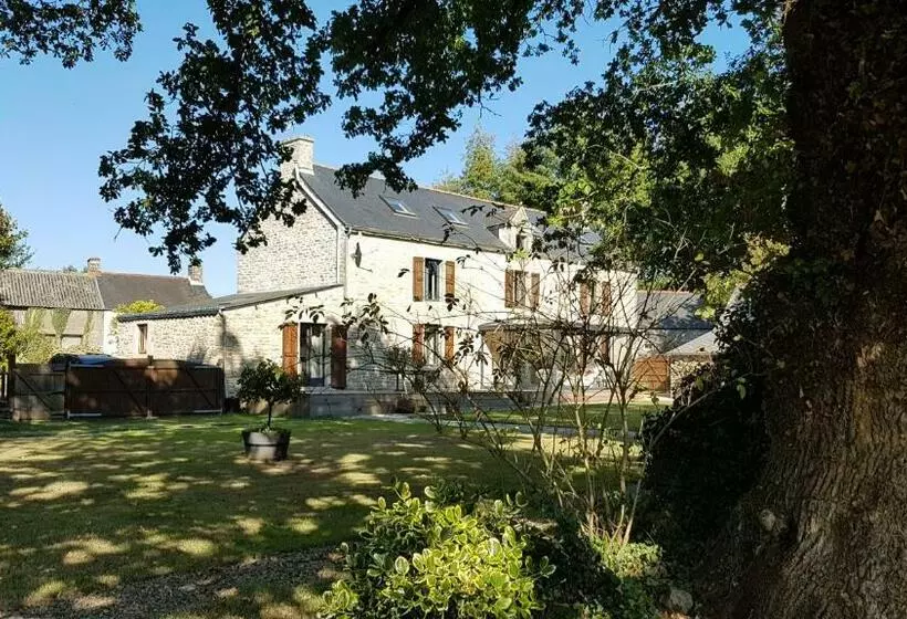 Majatalo Le Jardin Des Chênes