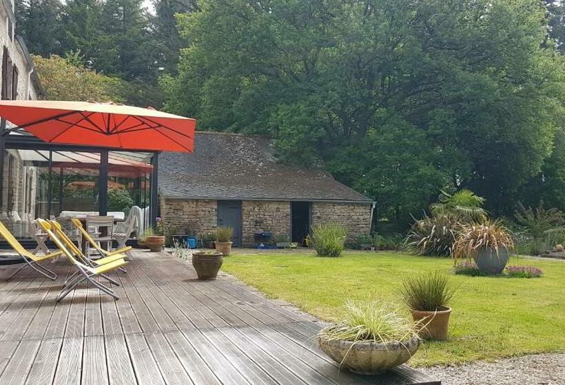 ペンション Le Jardin Des Chênes