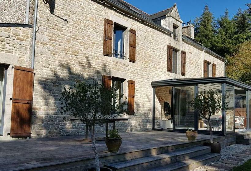 ペンション Le Jardin Des Chênes