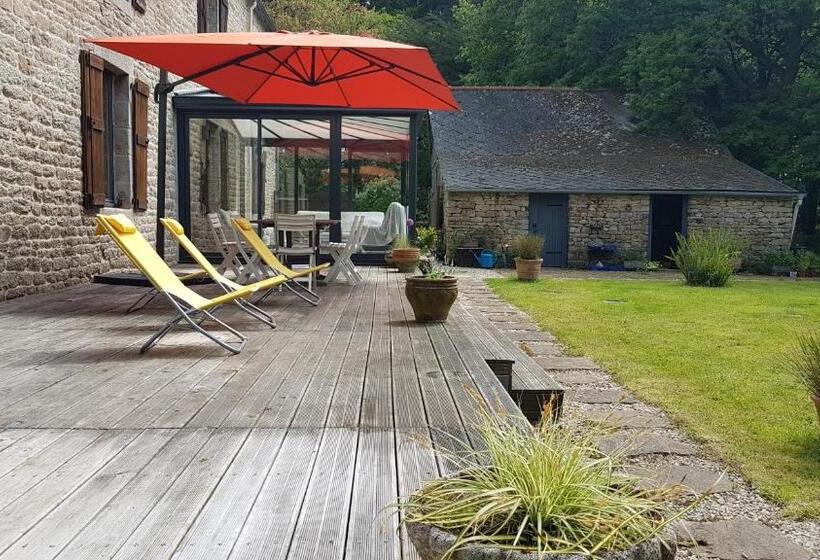 ペンション Le Jardin Des Chênes