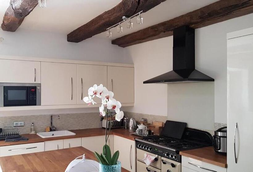 ペンション Le Jardin Des Chênes