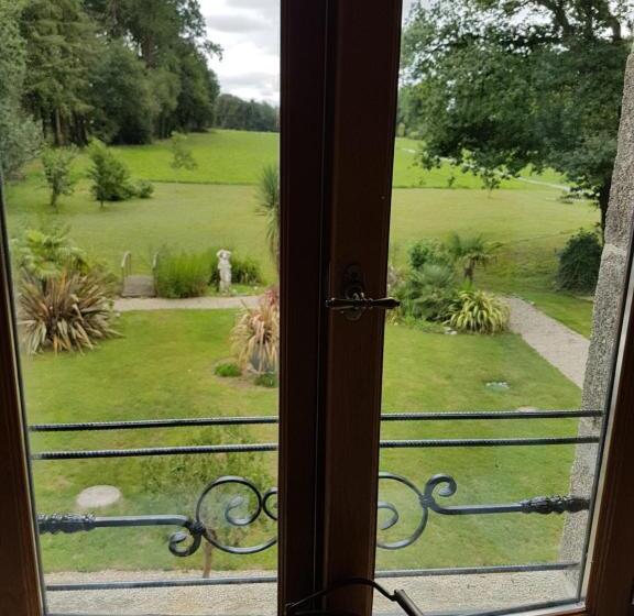 ペンション Le Jardin Des Chênes