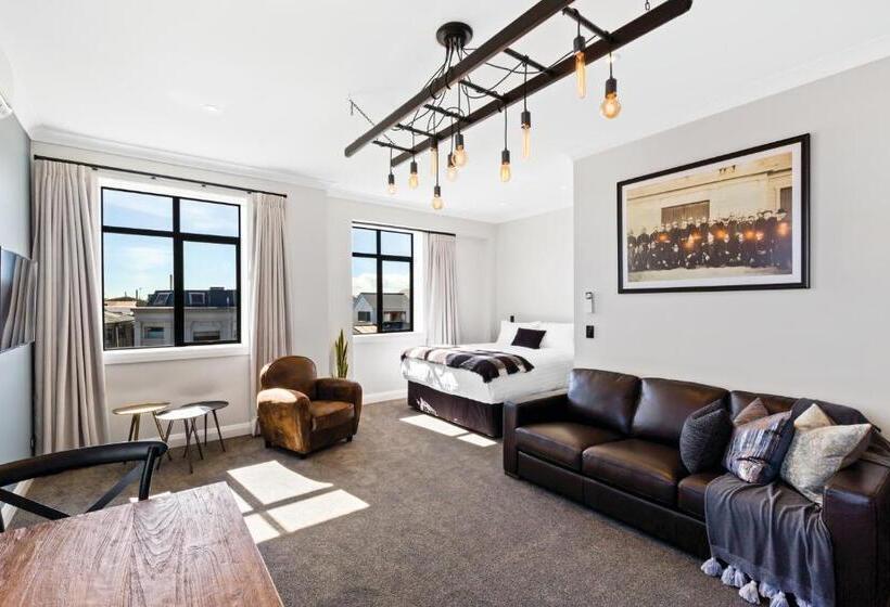 Hokitika Fire Station Boutique Accommodation