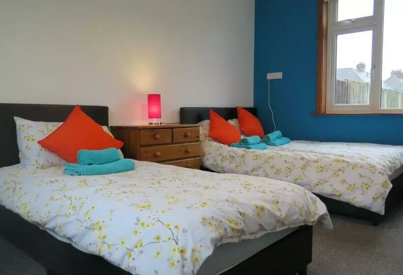 پانسیون Browning House Bedrooms I Long Or Short Stay I Special Rate Available