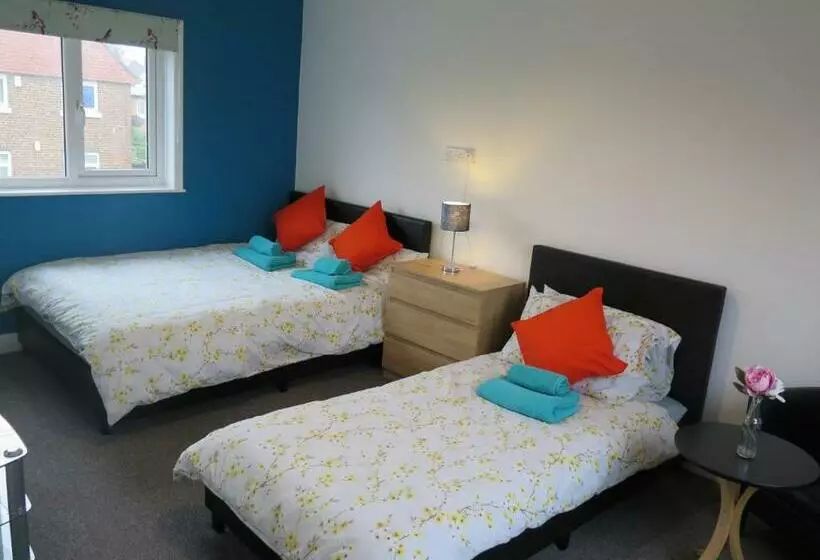 پانسیون Browning House Bedrooms I Long Or Short Stay I Special Rate Available