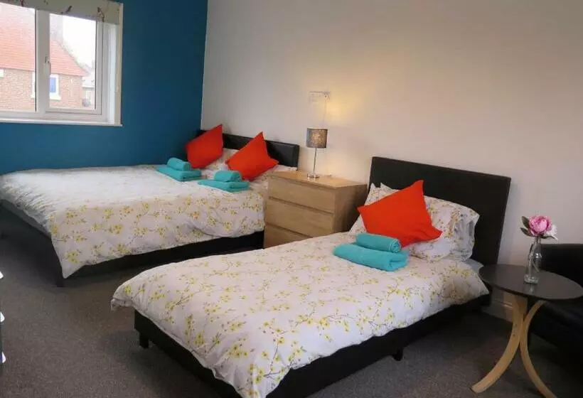 پانسیون Browning House Bedrooms I Long Or Short Stay I Special Rate Available