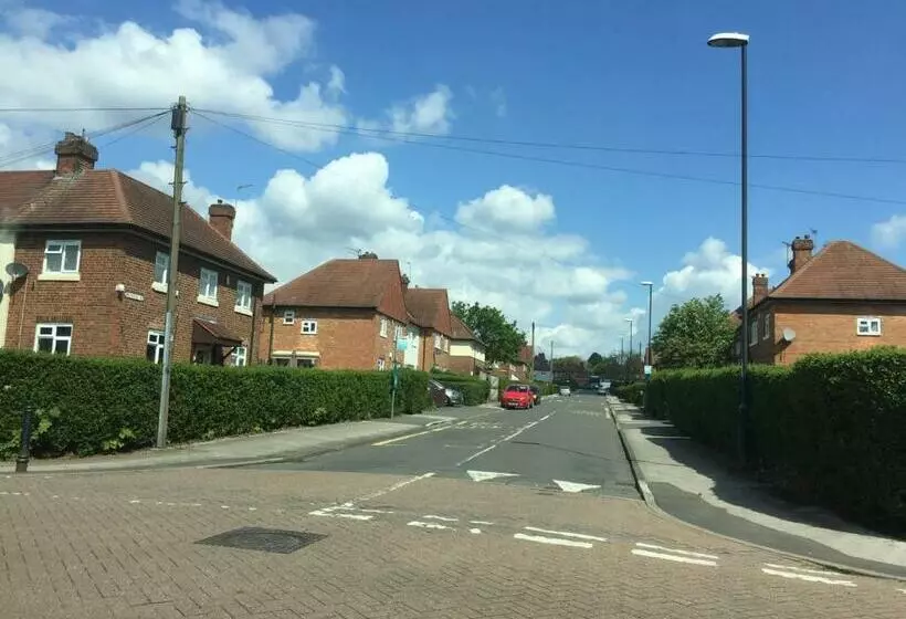 پانسیون Browning House Bedrooms I Long Or Short Stay I Special Rate Available