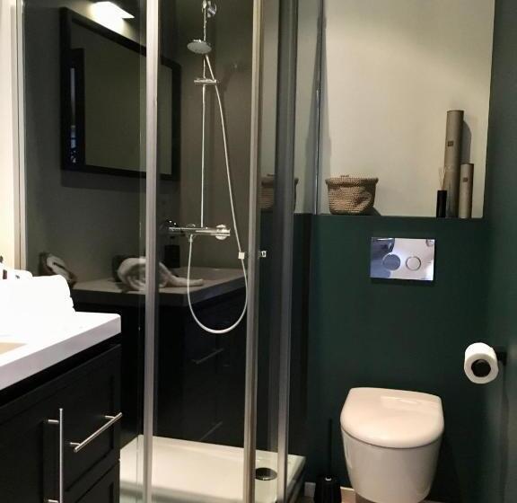 פנסיון Urban Nest