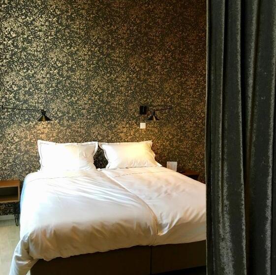 פנסיון Urban Nest