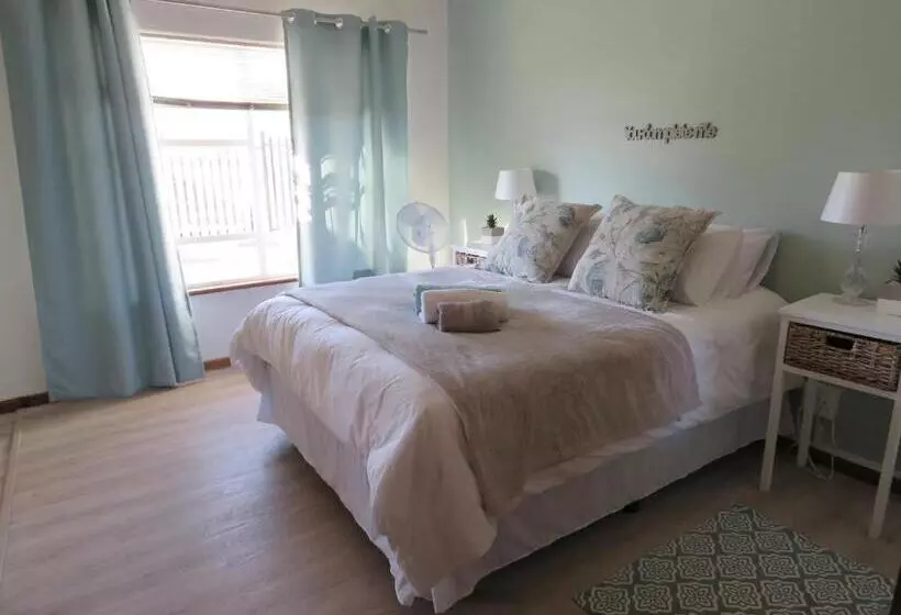 Majatalo Koraalboom Guesthouse