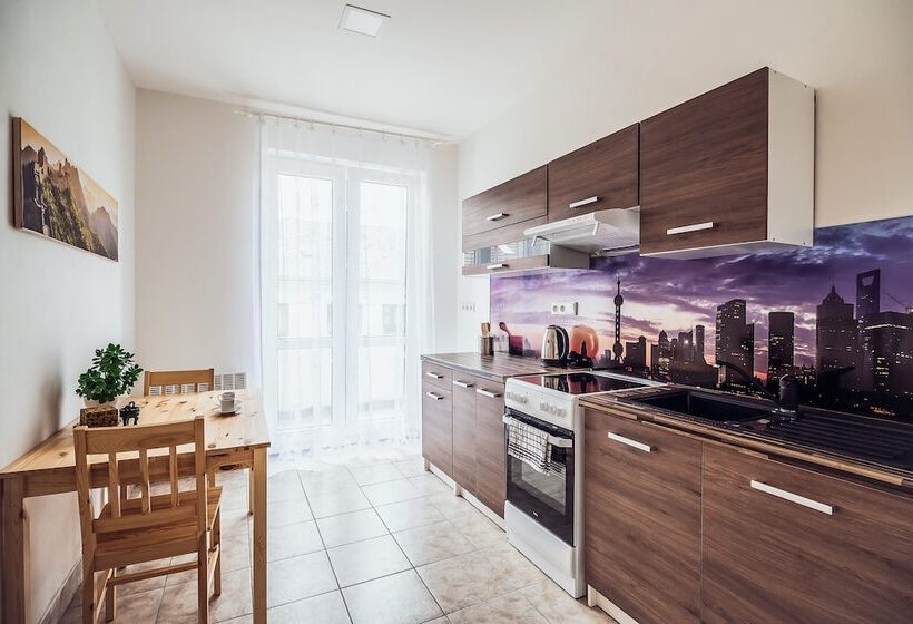 펜션 Skodova Apartments