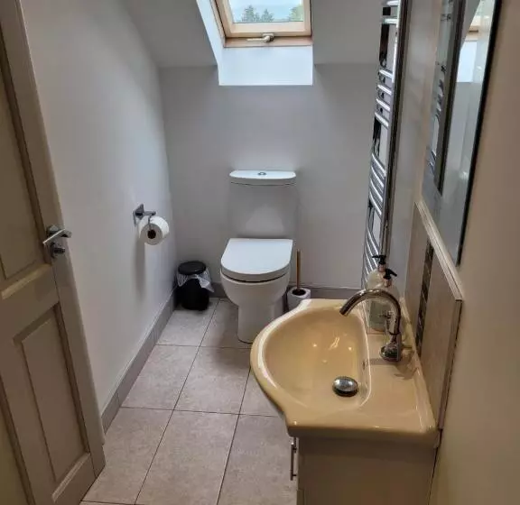 ペンション Sperrin View Suite   Luxury Space With Budget Friendly Pricing