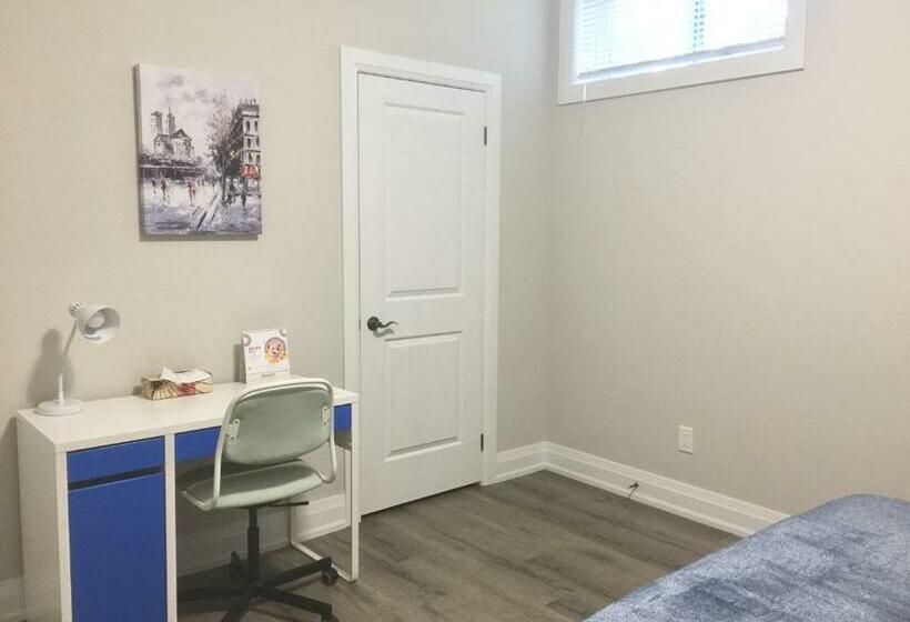 Pension Charming, Comfortable Bsmt Apartment In Pickering