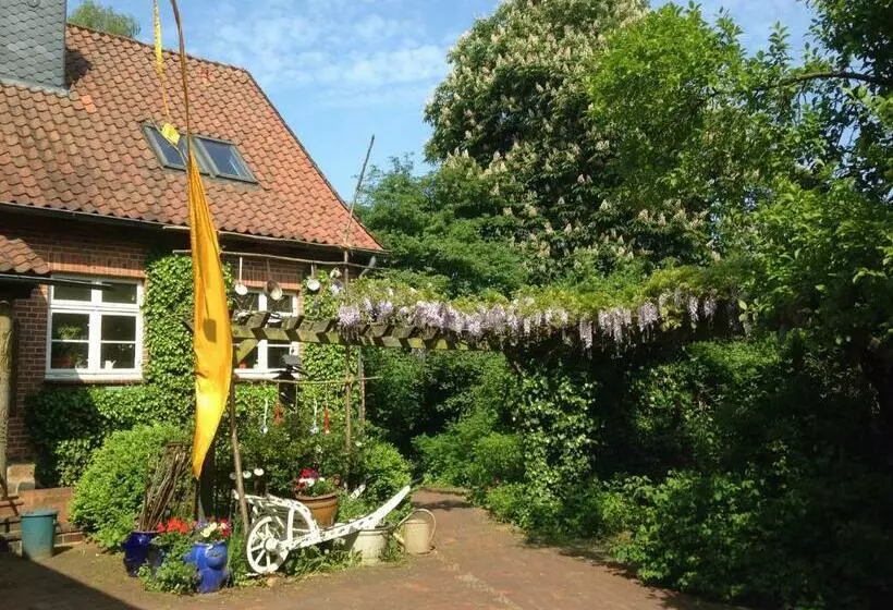 Majatalo Privatzimmer Alte Schule