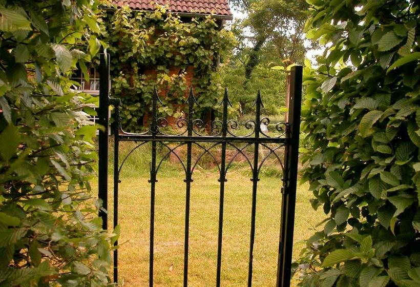 Пансион Privatzimmer Alte Schule