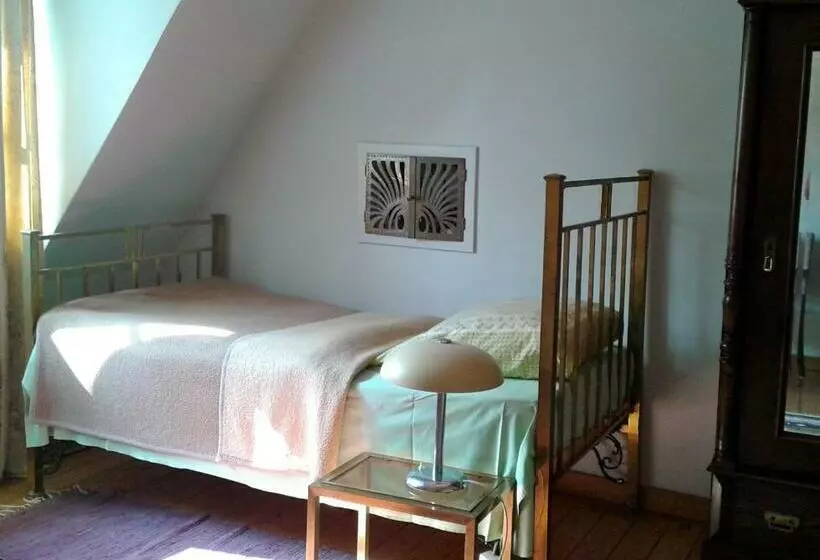 Majatalo Privatzimmer Alte Schule