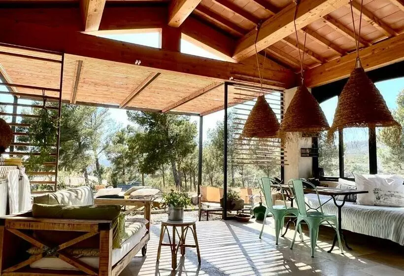 Majatalo Simple Home