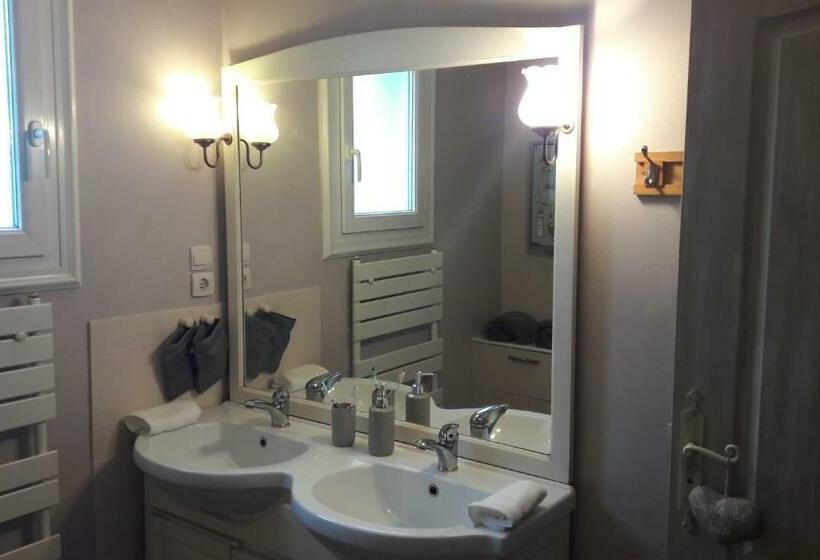 ベッドアンドブレックファースト Chambre D Hôte   La Ruche Des Bleuets