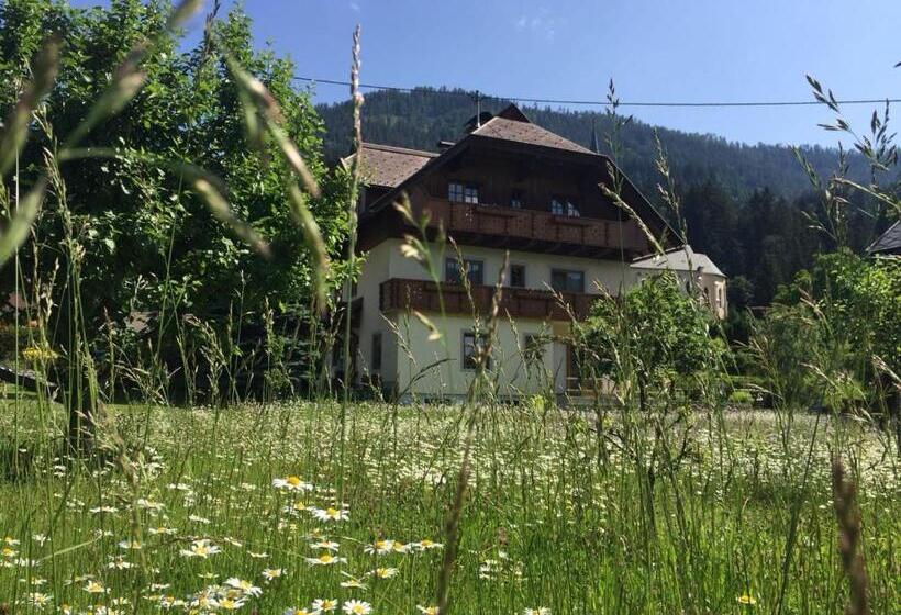 住宿加早餐  Gästehaus Wastian