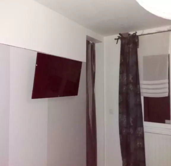 Aamiaismajoitus (B&B) Le Petit Nid Douillet