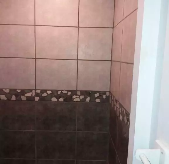 Aamiaismajoitus (B&B) Le Petit Nid Douillet