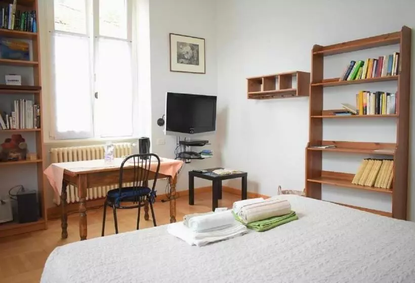 پانسیون Villa Scalabrini