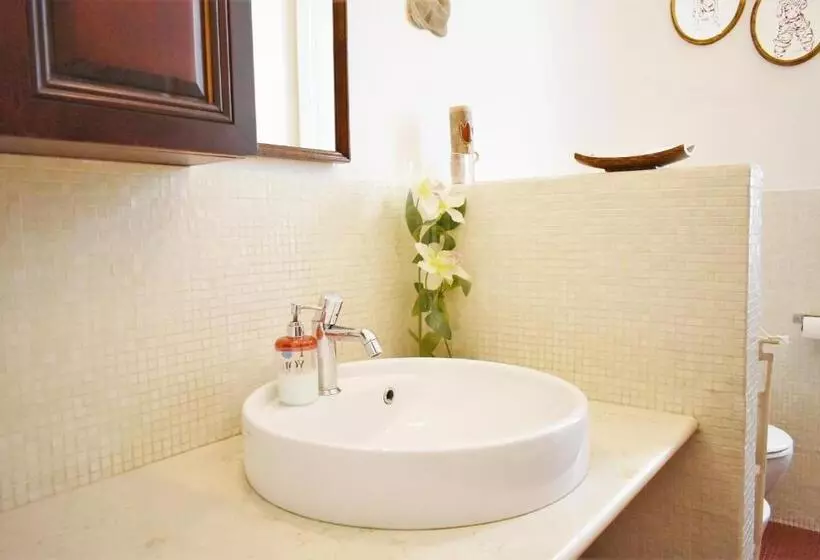 پانسیون Villa Scalabrini