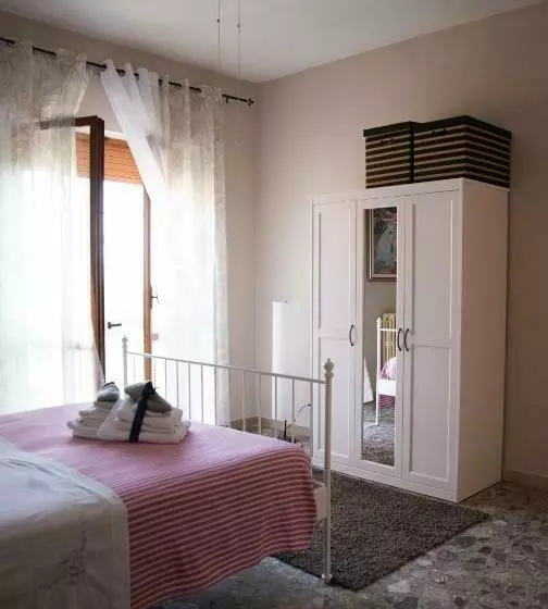 ベッドアンドブレックファースト La Casa Della Nonna