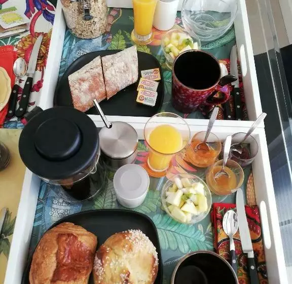 Aamiaismajoitus (B&B) Monts Dôme