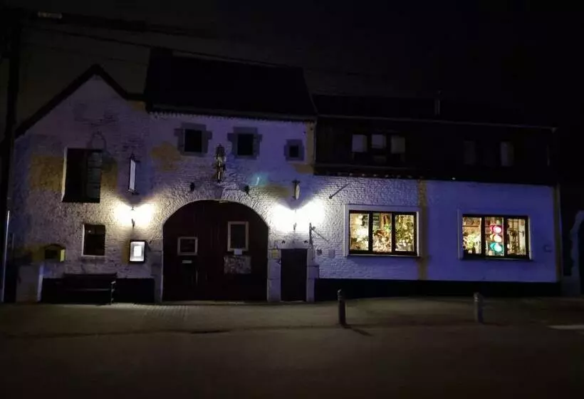 Aamiaismajoitus (B&B) Een Vleugje Wellness In De Voerstreek   Bed & Brocante Onder De Poort