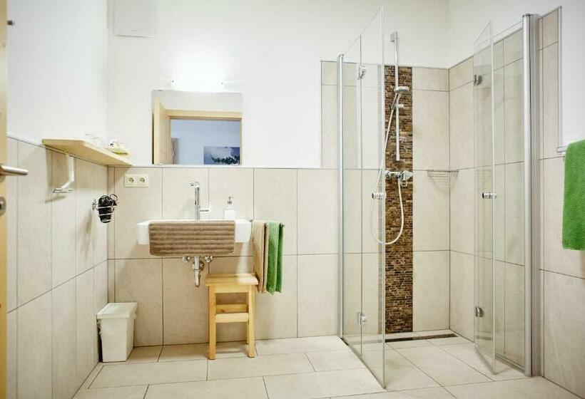 ベッドアンドブレックファースト Schmankerl Und Gast